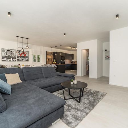 Villa Nelly Privlaka  Eksteriør bilde